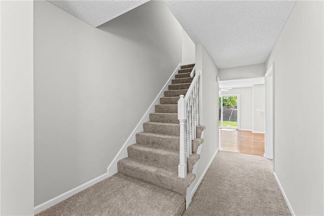 22003 W 47th Terrace, Shawnee, KS 66226