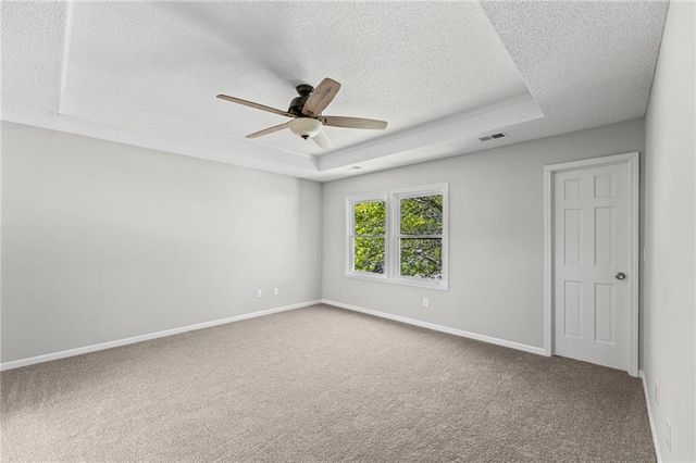 22003 W 47th Terrace, Shawnee, KS 66226