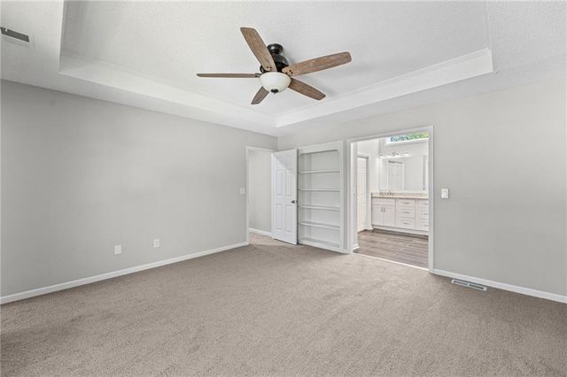 22003 W 47th Terrace, Shawnee, KS 66226