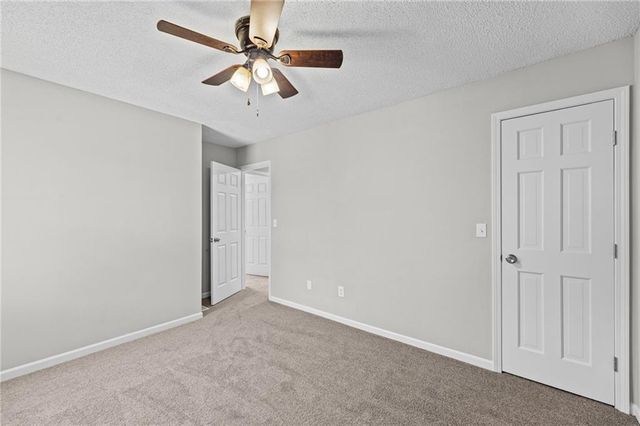 22003 W 47th Terrace, Shawnee, KS 66226