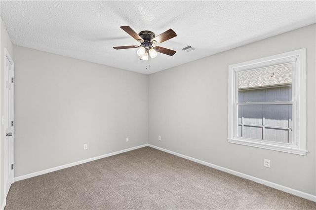 22003 W 47th Terrace, Shawnee, KS 66226