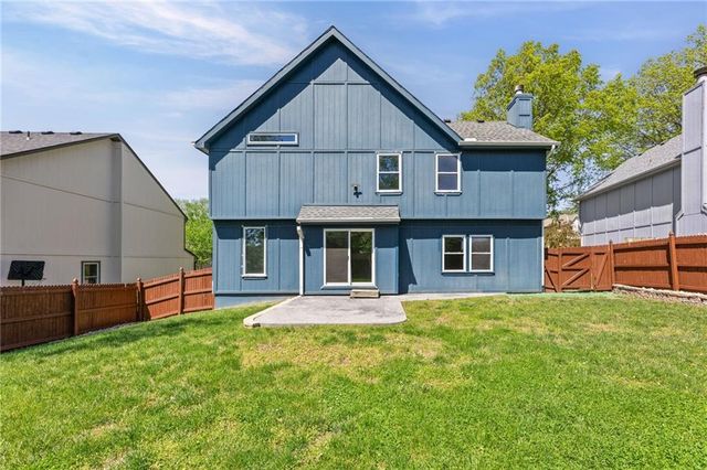 22003 W 47th Terrace, Shawnee, KS 66226