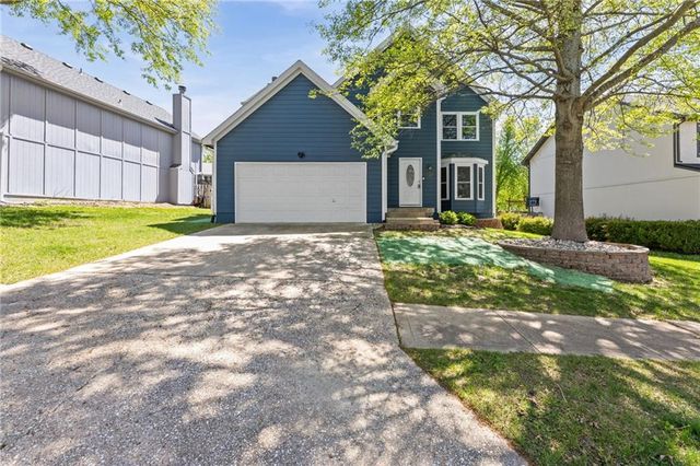 22003 W 47th Terrace, Shawnee, KS 66226