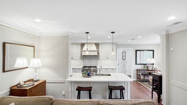 2960 CANE CREEK DR, Germantown, TN 38138