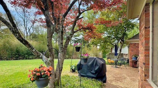 2960 CANE CREEK DR, Germantown, TN 38138