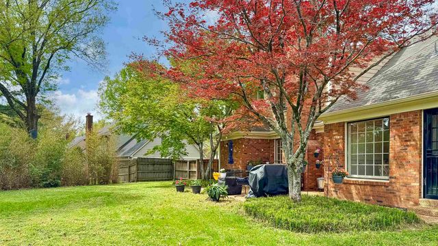 2960 CANE CREEK DR, Germantown, TN 38138
