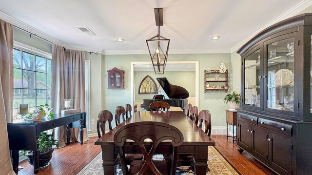 2960 CANE CREEK DR, Germantown, TN 38138