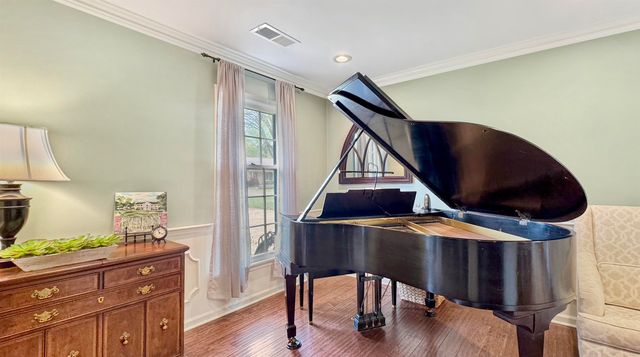 2960 CANE CREEK DR, Germantown, TN 38138