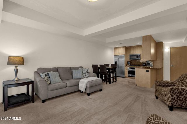 7131 E RANCHO VISTA Drive 2003, Scottsdale, AZ 85251