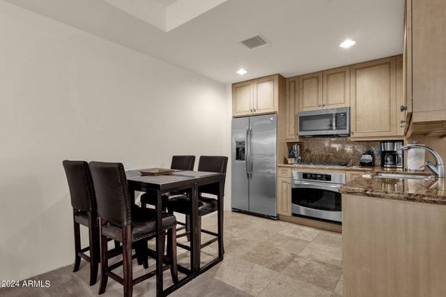 7131 E RANCHO VISTA Drive 2003, Scottsdale, AZ 85251