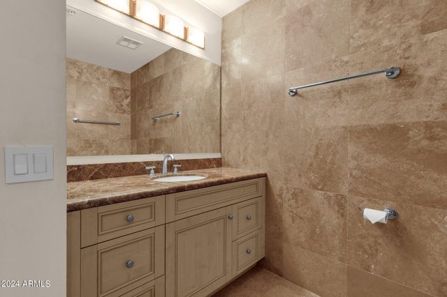 7131 E RANCHO VISTA Drive 2003, Scottsdale, AZ 85251