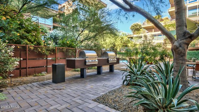 7131 E RANCHO VISTA Drive 2003, Scottsdale, AZ 85251