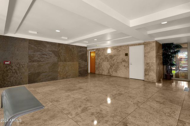 7131 E RANCHO VISTA Drive 2003, Scottsdale, AZ 85251