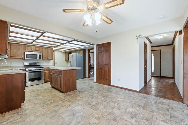 12124 Wellingham Court, Fort Wayne, IN 46845