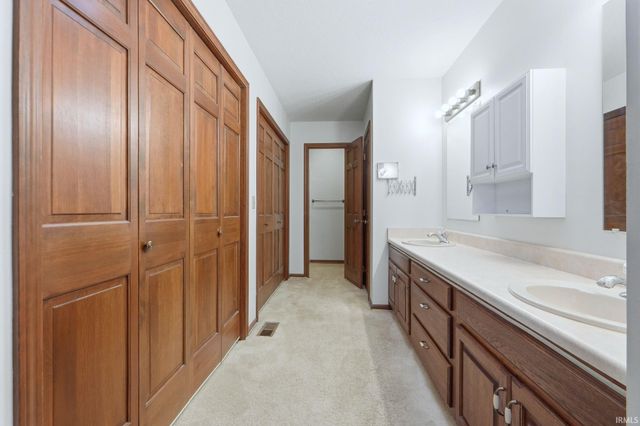 12124 Wellingham Court, Fort Wayne, IN 46845