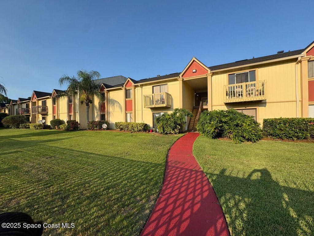 2190 Forest Knoll Drive NE, 90-213, Palm Bay, FL 32905