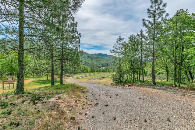 5551 OR-227, Trail, OR 97541