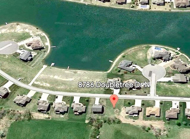 8786 Doubletree Drive N, Crown Point, IN 46307