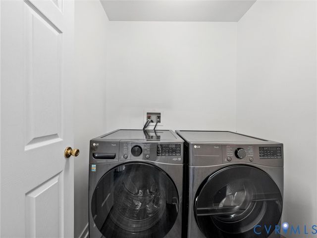 9512 Craigs Mill Dr, Glen Allen, VA 23060