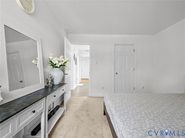 9512 Craigs Mill Dr, Glen Allen, VA 23060