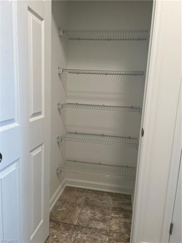 2607 Pennoak Way J, Greensboro, NC 27407