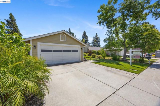 3877 Silver Oaks Way, Livermore, CA 94550