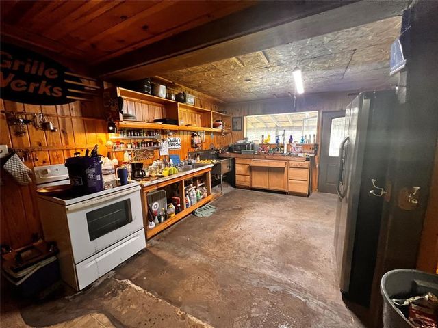 128 Wood Haven, Livingston, TX 77351