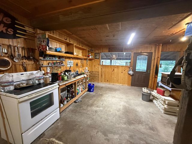 128 Wood Haven, Livingston, TX 77351