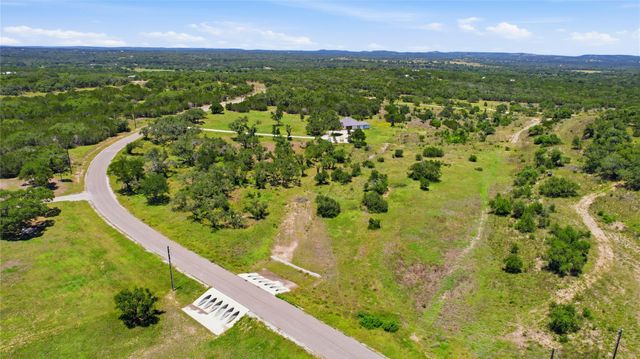 623 Whiskey TRL, Blanco, TX 78606