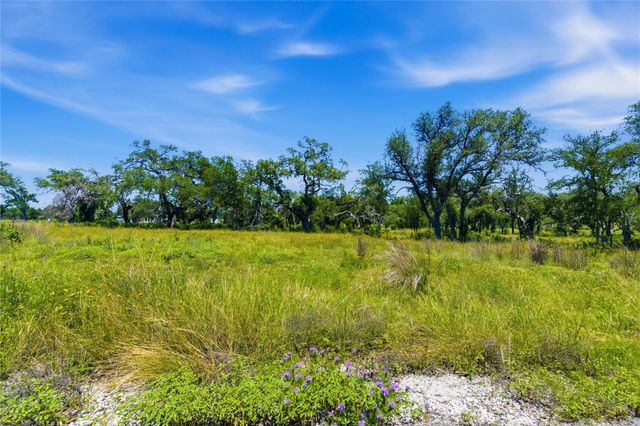 623 Whiskey TRL, Blanco, TX 78606
