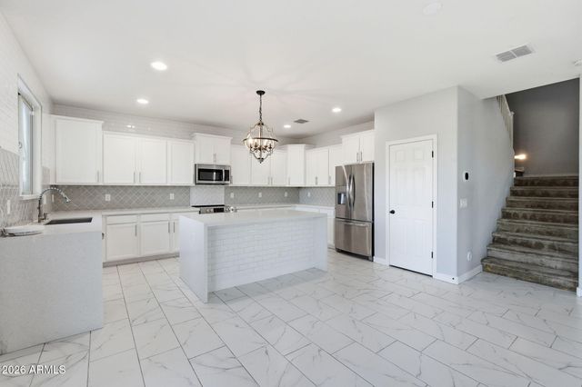 2825 S 103RD Drive, Tolleson, AZ 85353