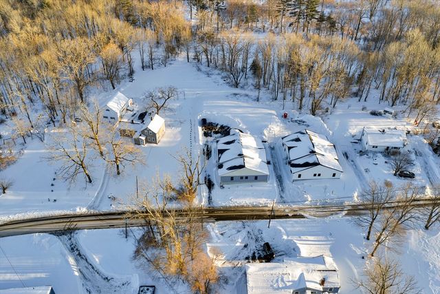 7 L Stevens Rd B, Charlton, MA 01507