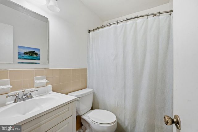 1001 RED LION RD, Philadelphia, PA 19115