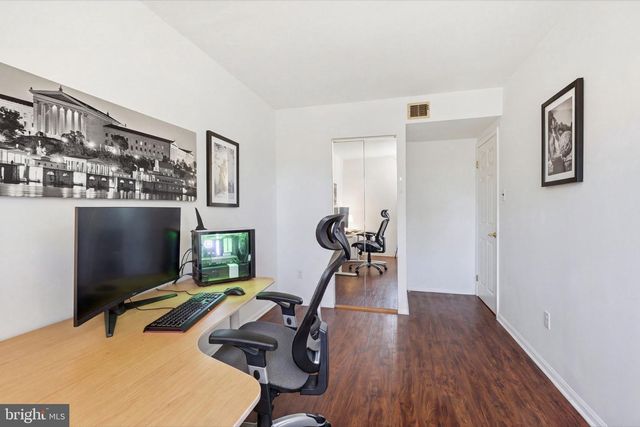 1001 RED LION RD, Philadelphia, PA 19115