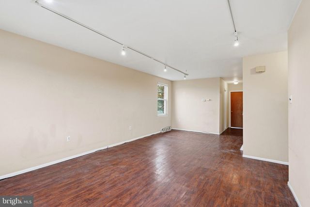 1001 RED LION RD, Philadelphia, PA 19115