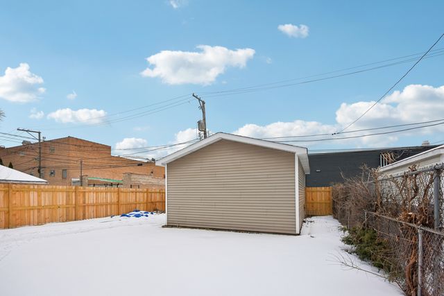 5718 W Superior Street, Chicago, IL 60644