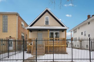 5718 W Superior Street, Chicago, IL 60644