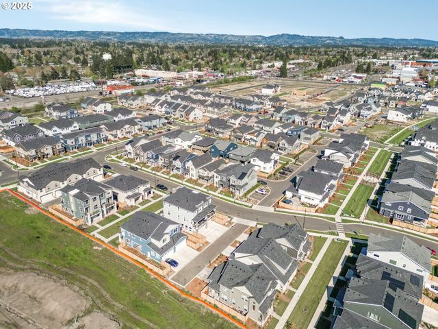 8069 Se ORION Ln, Hillsboro, OR 97123