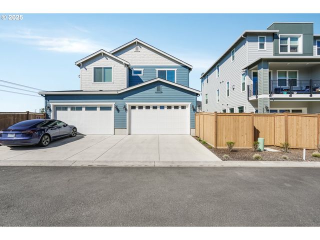 8069 Se ORION Ln, Hillsboro, OR 97123