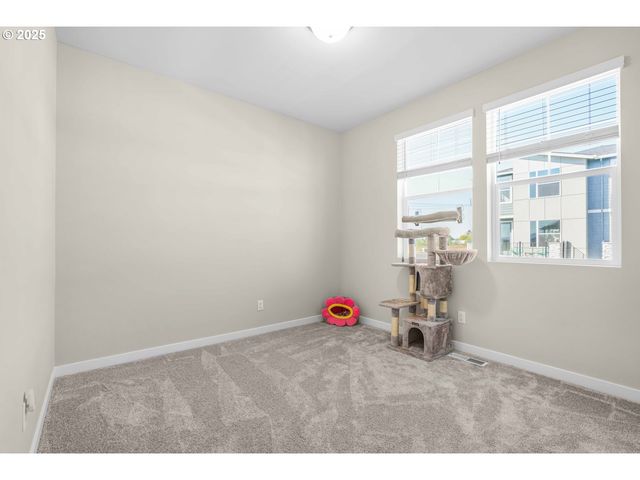 8069 Se ORION Ln, Hillsboro, OR 97123