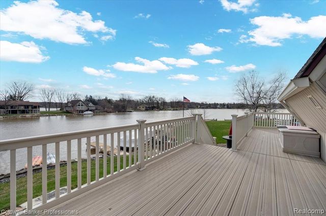 2879 Sunset Circle, Metamora, MI 48455