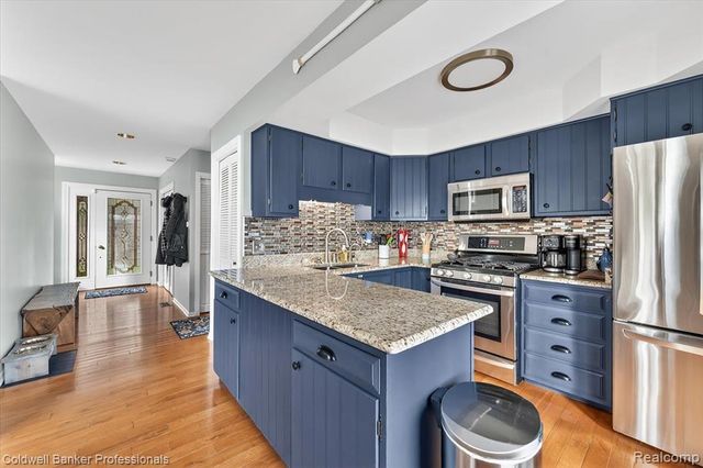 2879 Sunset Circle, Metamora, MI 48455