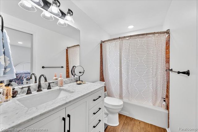 2879 Sunset Circle, Metamora, MI 48455
