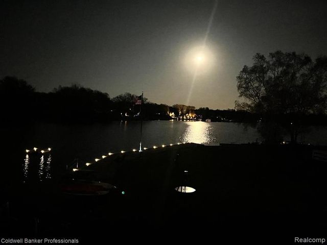 2879 Sunset Circle, Metamora, MI 48455