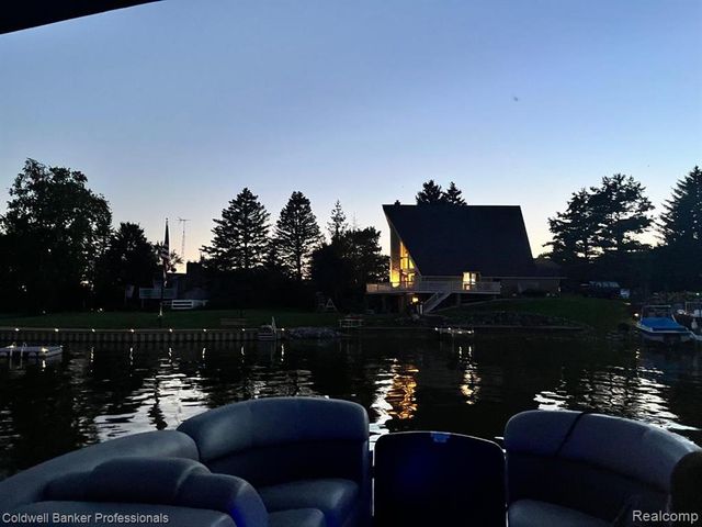 2879 Sunset Circle, Metamora, MI 48455