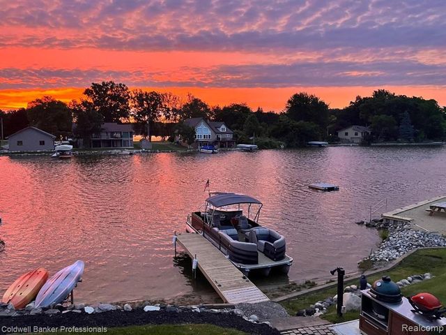 2879 Sunset Circle, Metamora, MI 48455