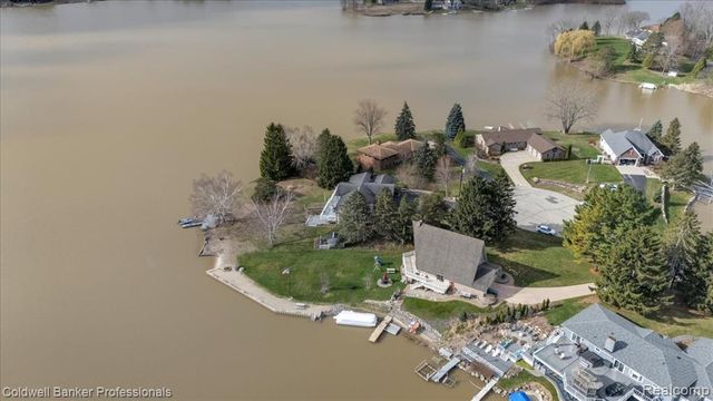 2879 Sunset Circle, Metamora, MI 48455