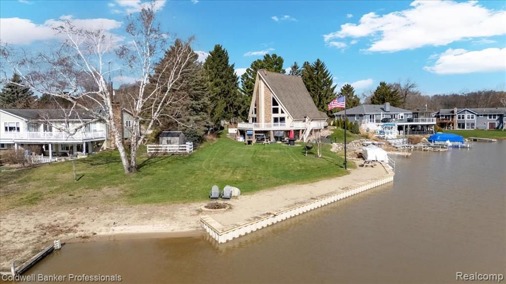 2879 Sunset Circle, Metamora, MI 48455