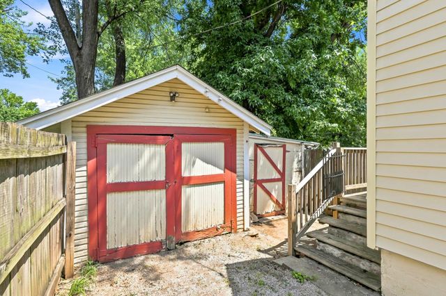 1113 E Washita Street, Springfield, MO 65807
