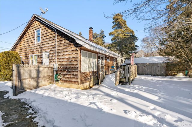 4 Wilson Street, East Patchogue, NY 11772